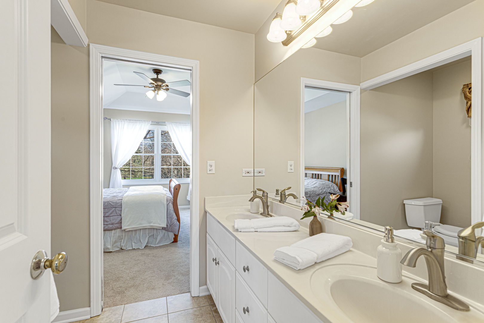 4224 Colton Circle, Naperville, IL 60564