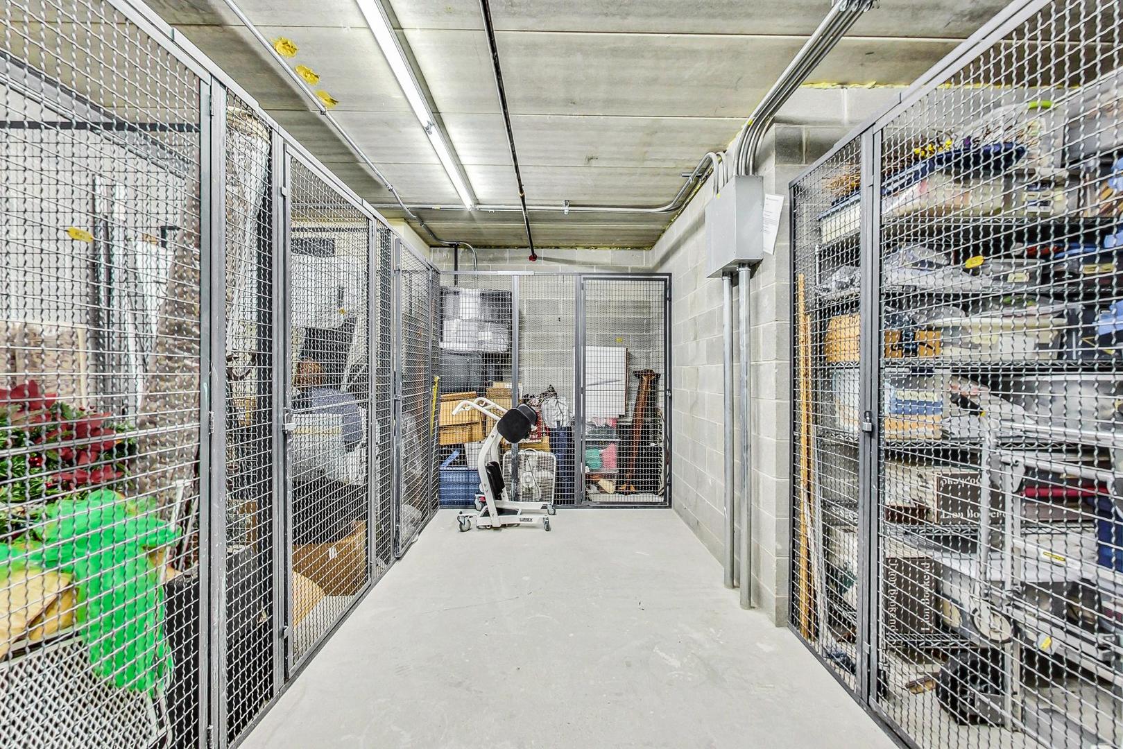 131 W Adelaide Street #310, Elmhurst, IL 60126