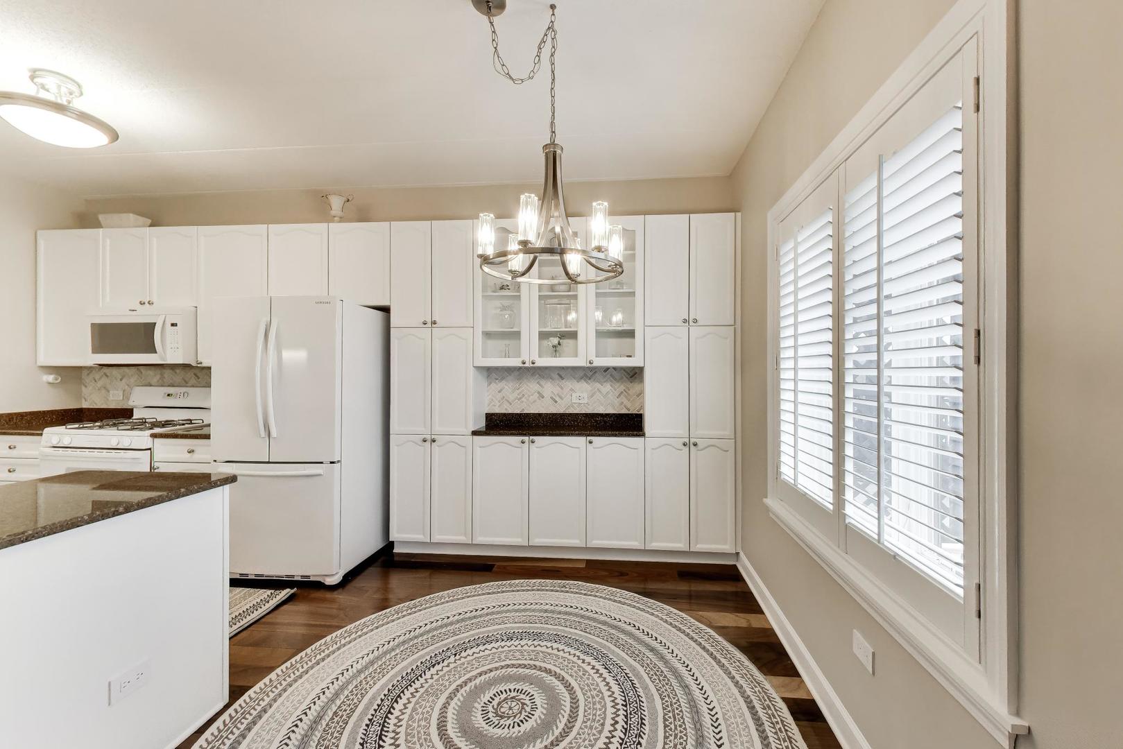 131 W Adelaide Street #310, Elmhurst, IL 60126