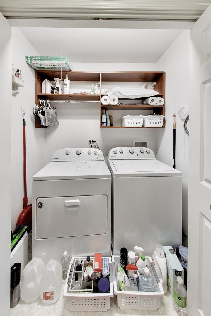 131 W Adelaide Street #310, Elmhurst, IL 60126