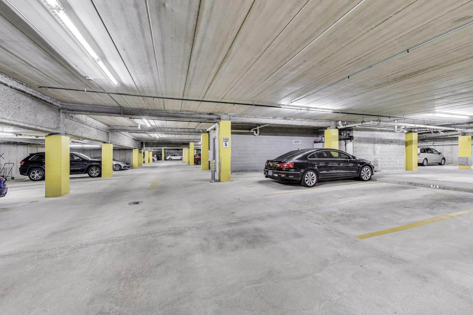 131 W Adelaide Street #310, Elmhurst, IL 60126