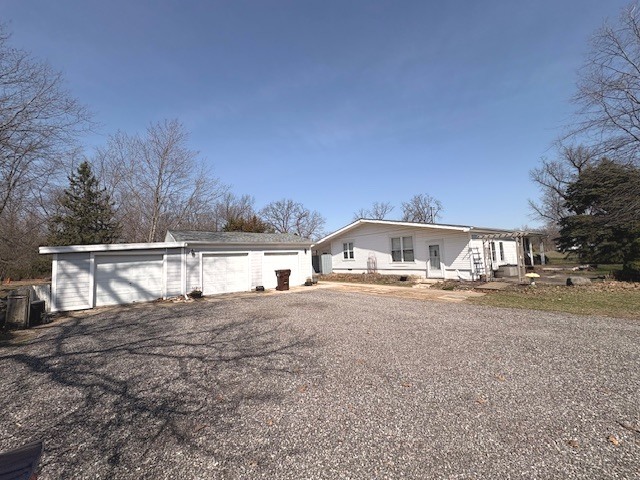 34924 S State Route 129 Route, Braceville, IL 60407