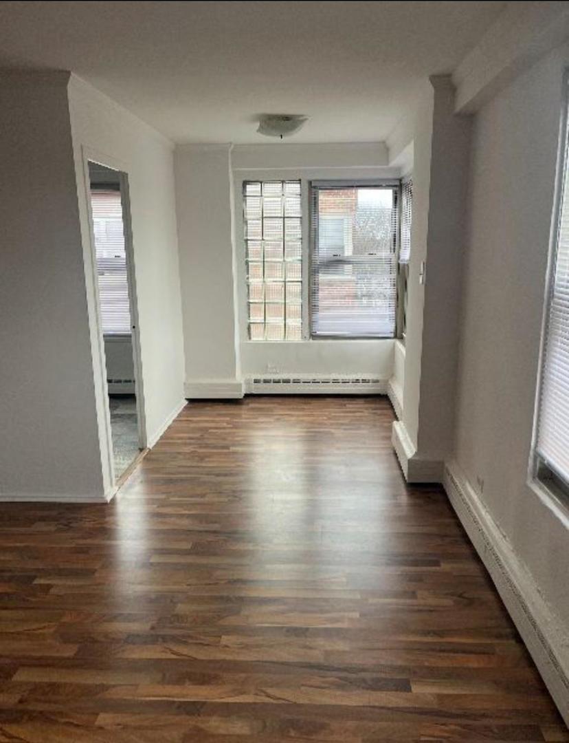 2620 W Berwyn Avenue #503, Chicago, IL 60625