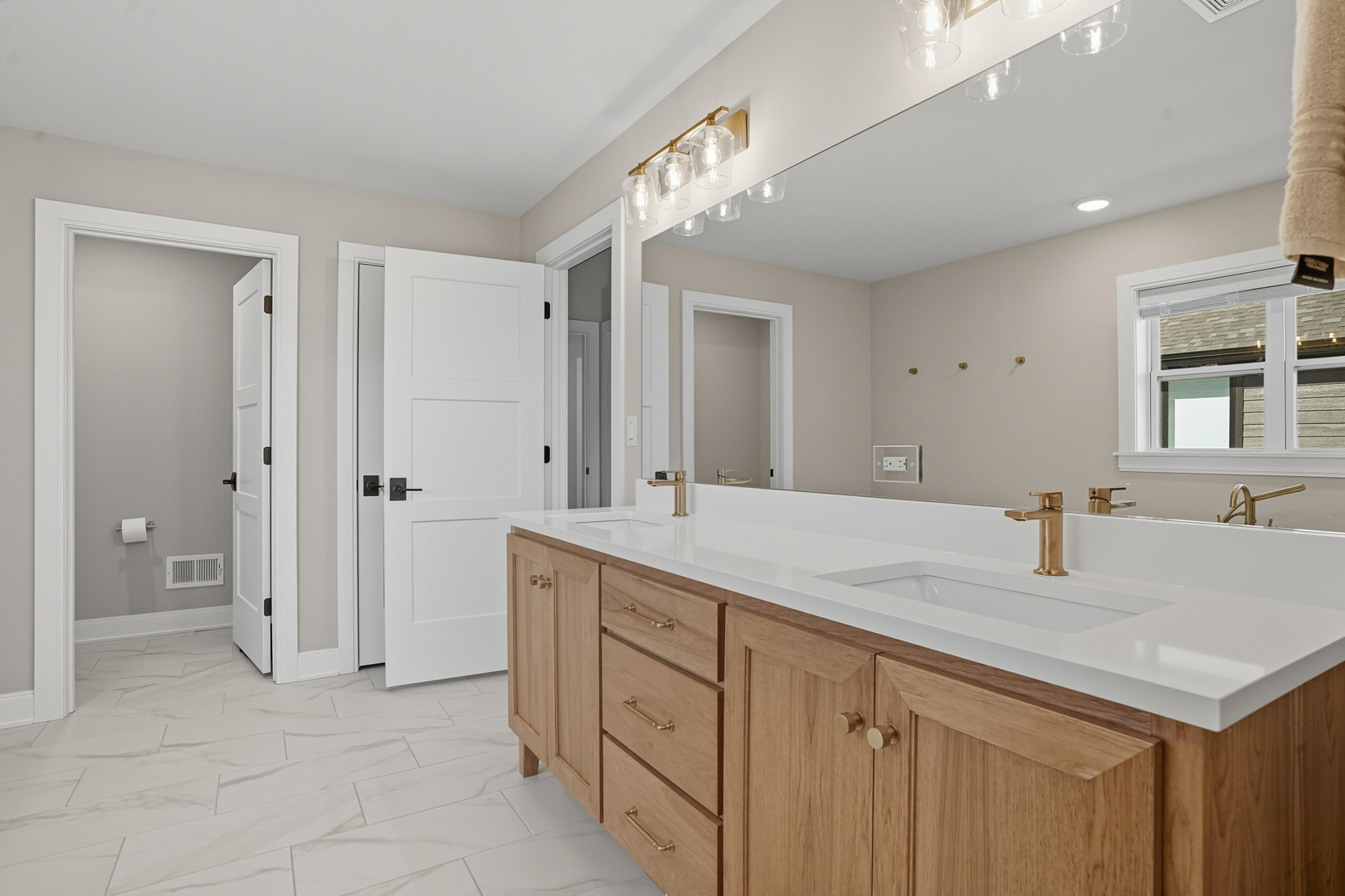 23039 Lakeview Estates Boulevard, Frankfort, IL 60423