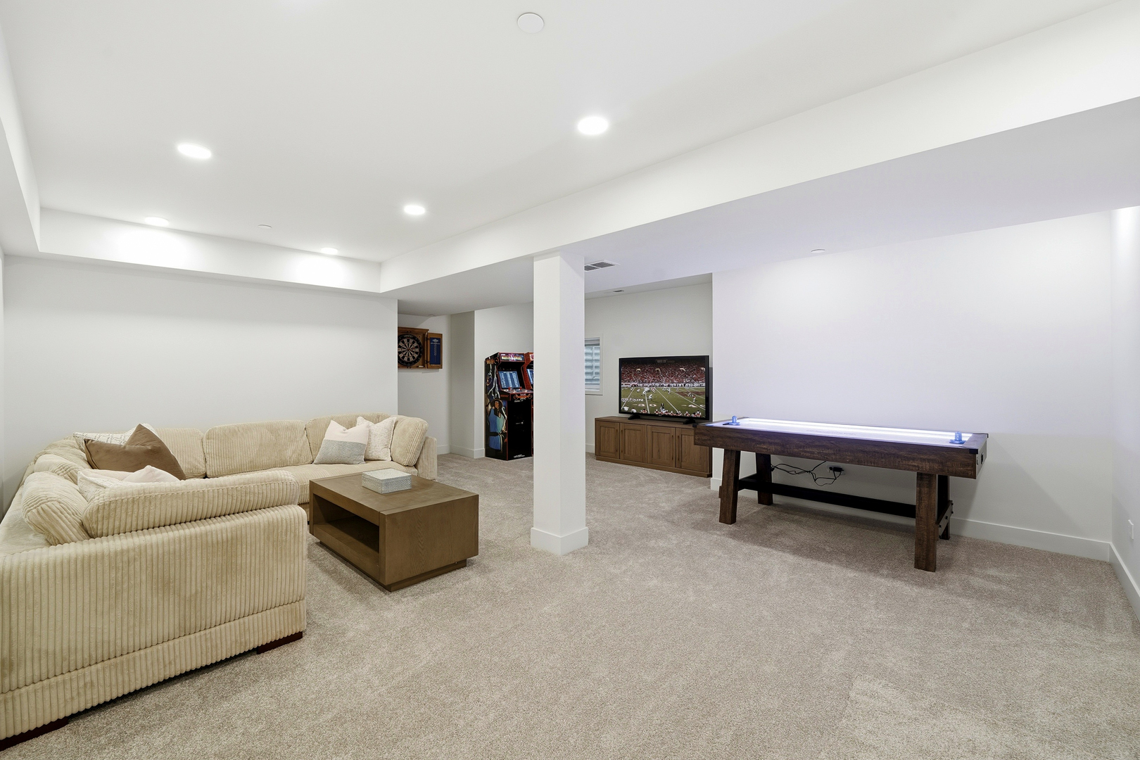 944 Rosemary Terrace, Deerfield, IL 60015