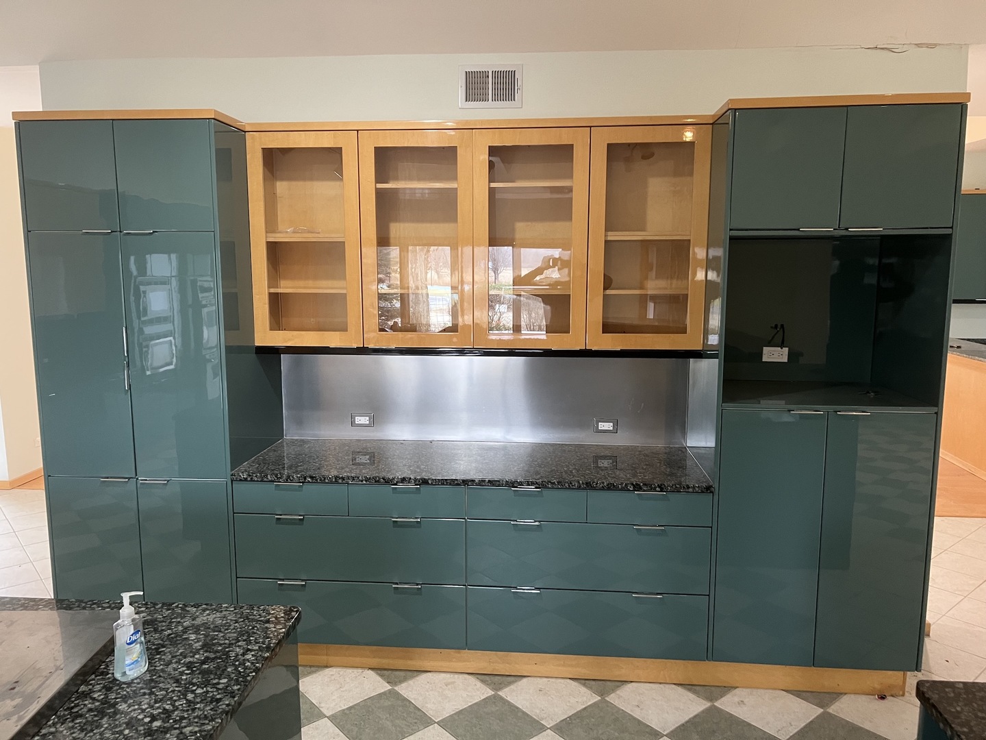 7716 Crystal Springs Road, Crystal Lake, IL 60012