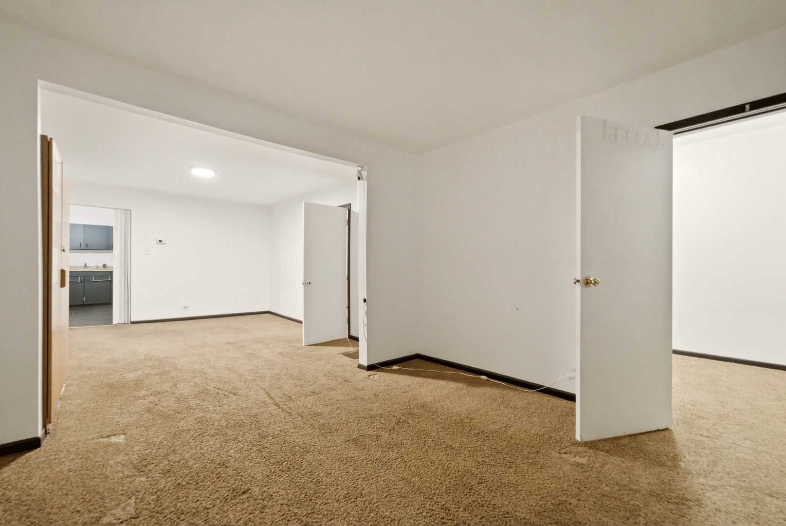 15644 Emerald Avenue, Harvey, IL 60426