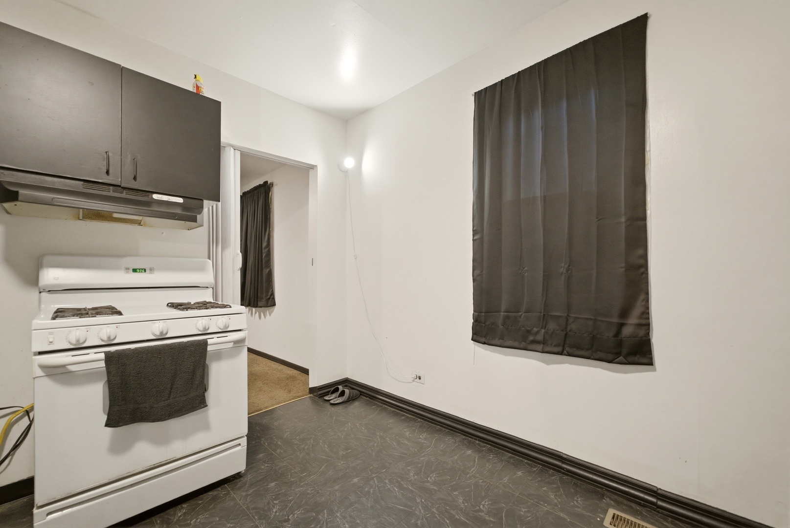 15644 Emerald Avenue, Harvey, IL 60426