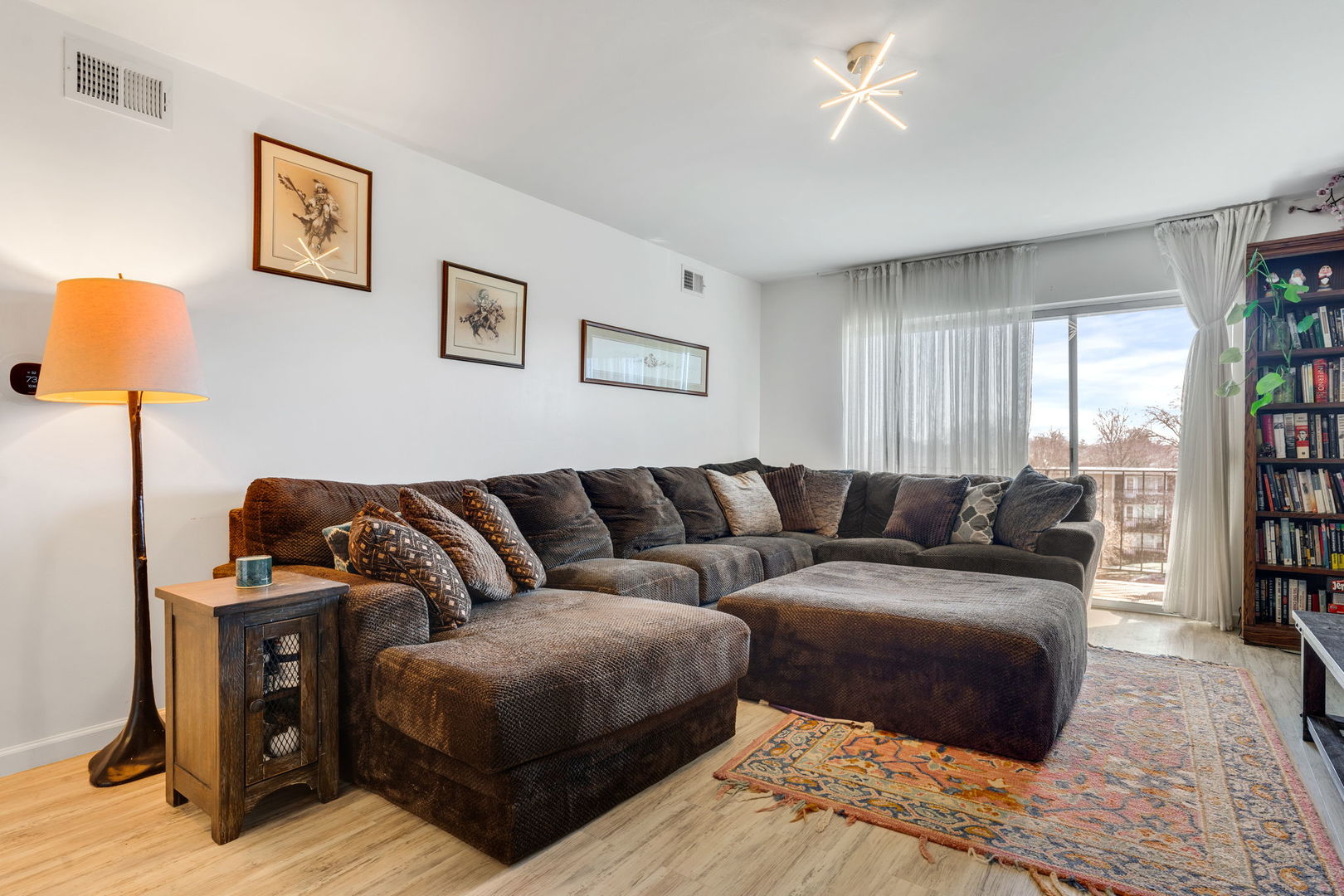 9820 S Pulaski Road #315, Oak Lawn, IL 60453