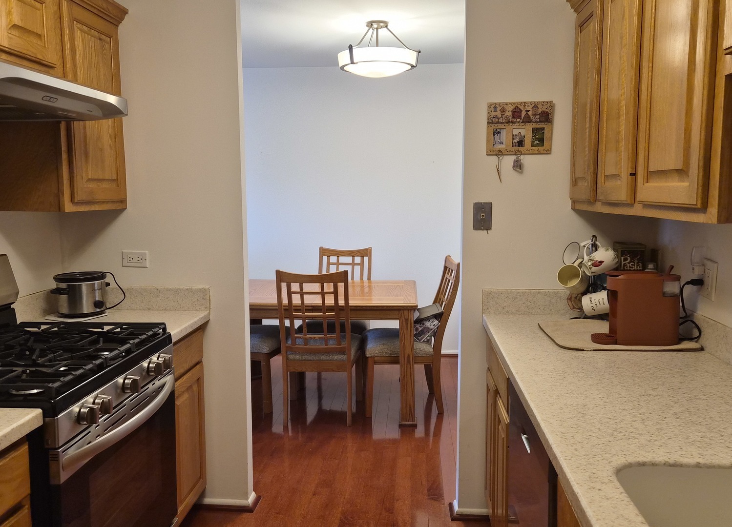 850 Wellington Avenue #403, Elk Grove Village, IL 60007