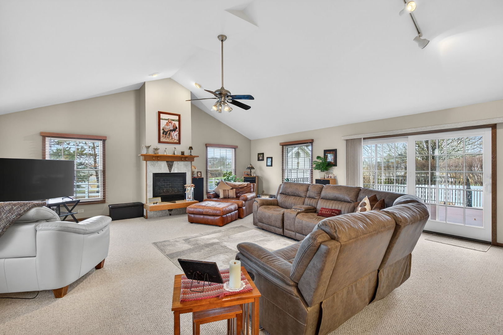 2388 Indian Grass Road, Morris, IL 60450