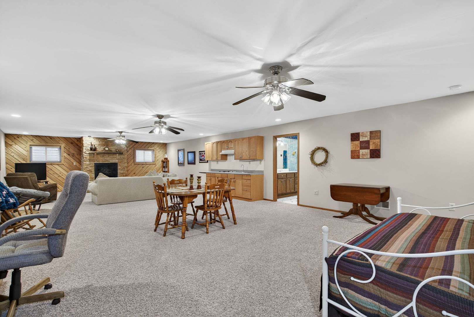 2388 Indian Grass Road, Morris, IL 60450