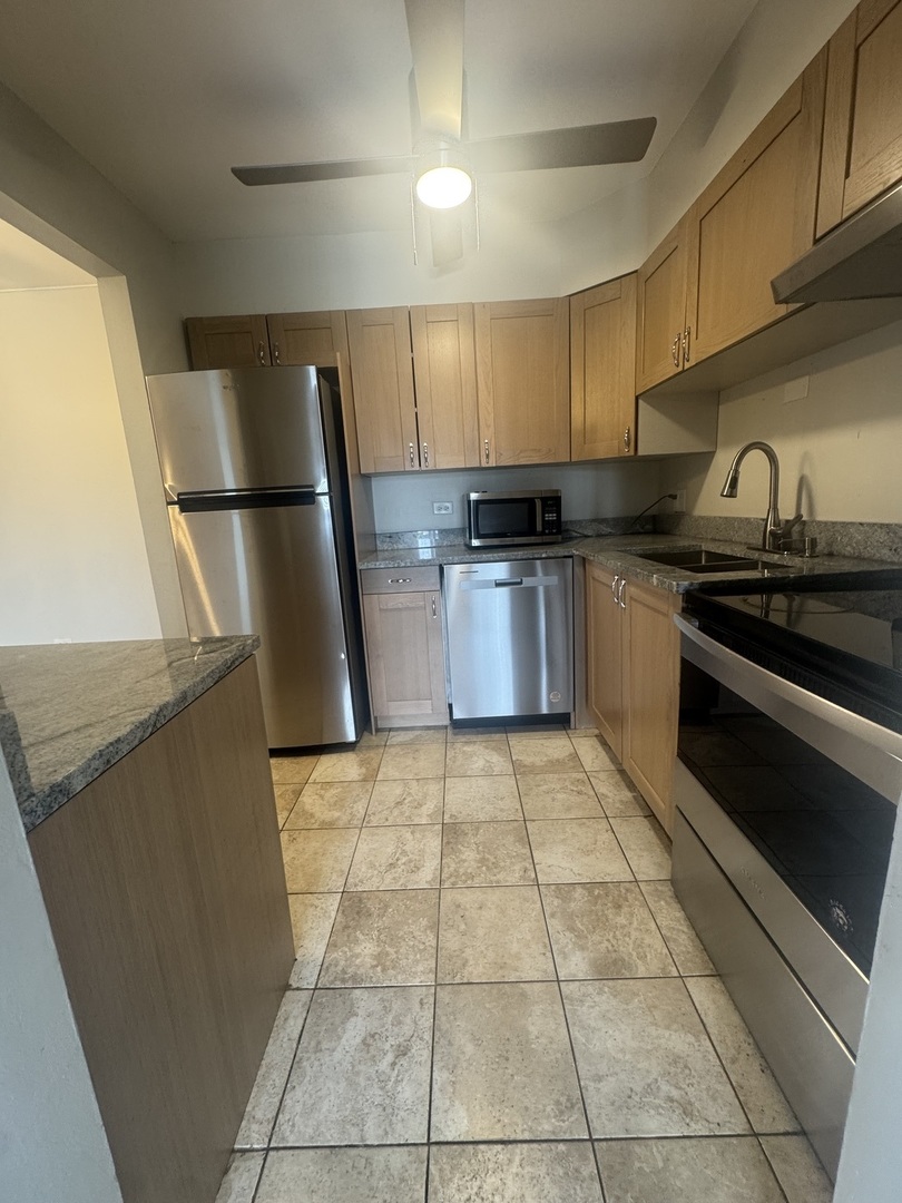 1936 W Canal Street #2B, Blue Island, IL 60406