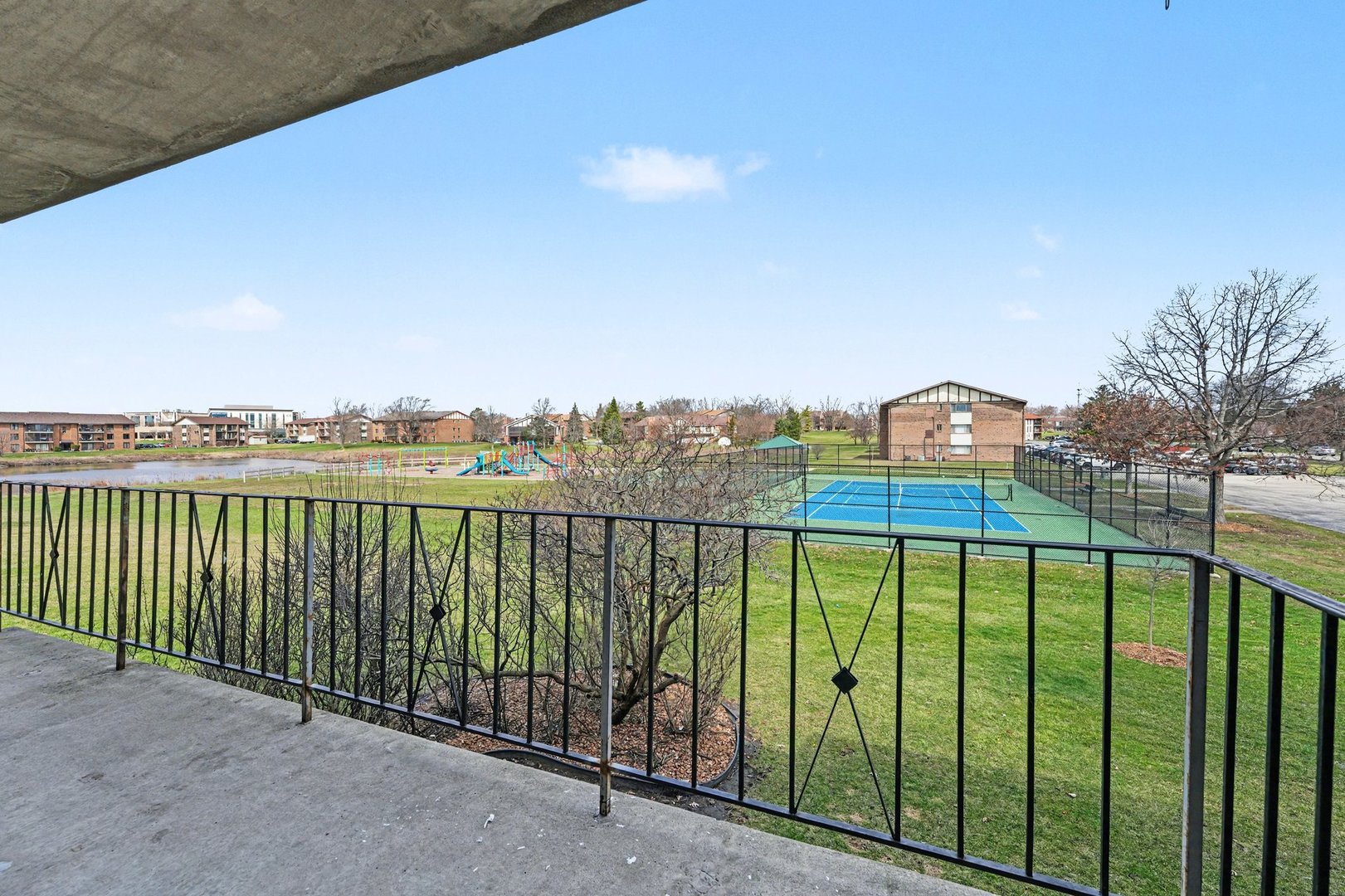 9826 Treetop Drive #2W, Orland Park, IL 60462