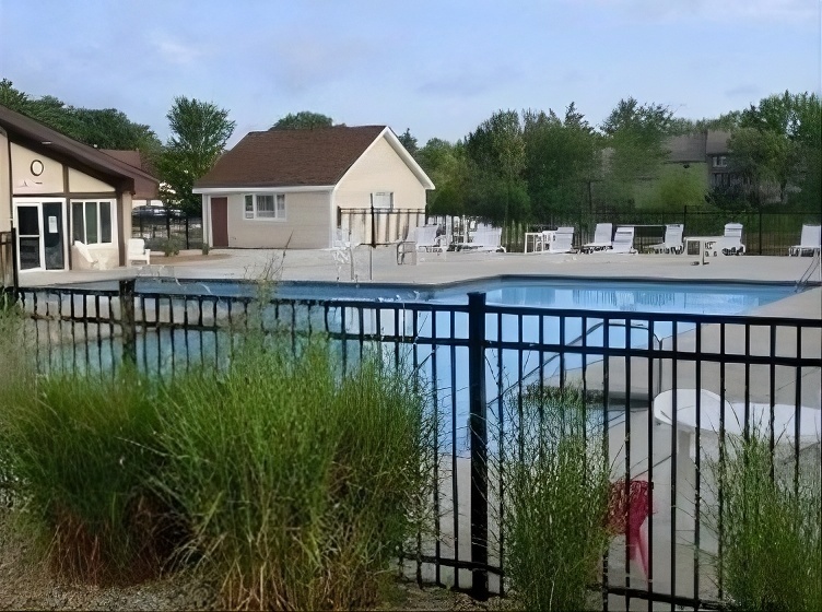 15700 86th Avenue #104, Orland Park, IL 60462