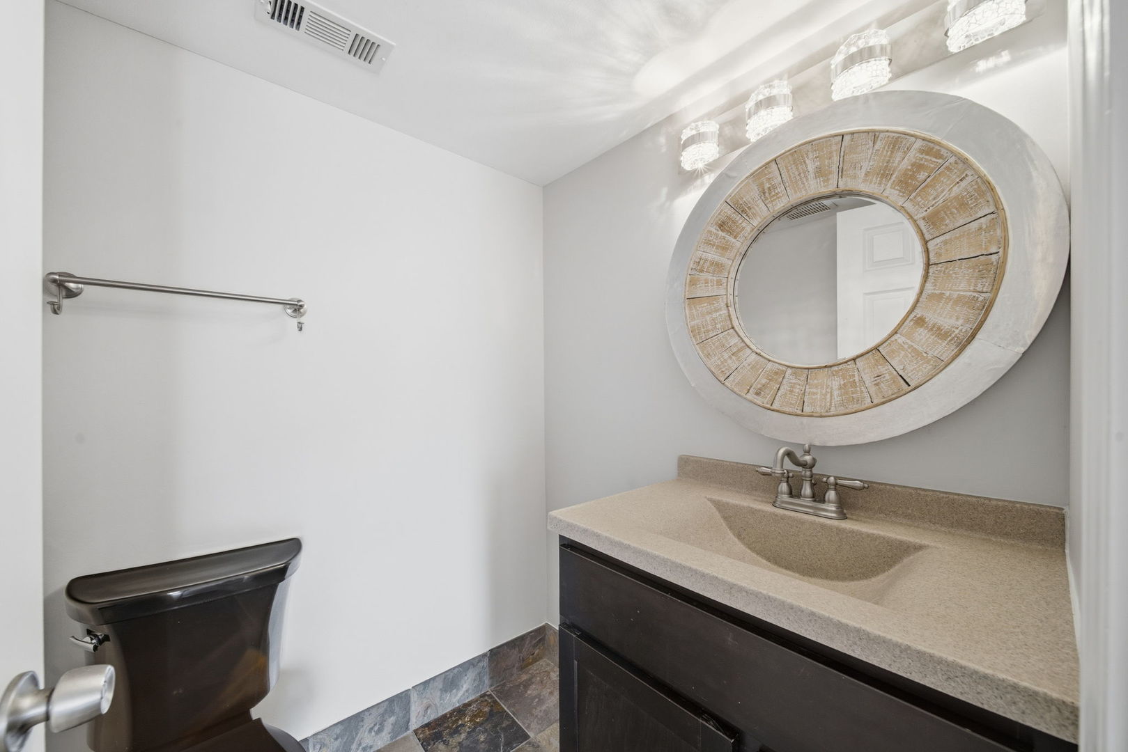 15700 86th Avenue #104, Orland Park, IL 60462