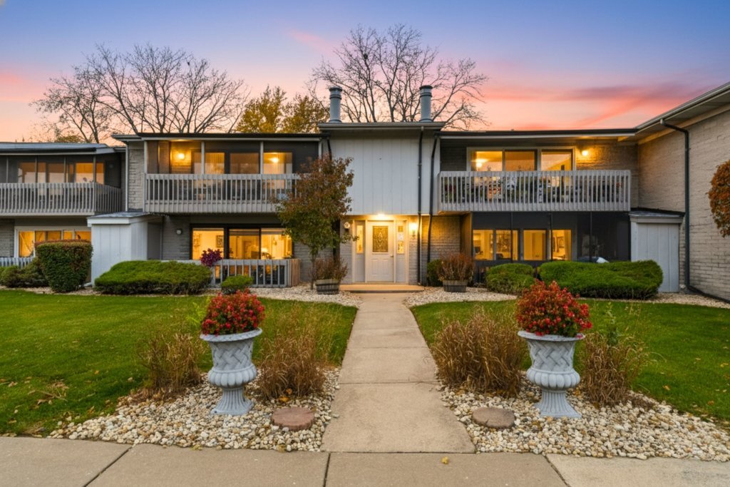 15700 86th Avenue #104, Orland Park, IL 60462