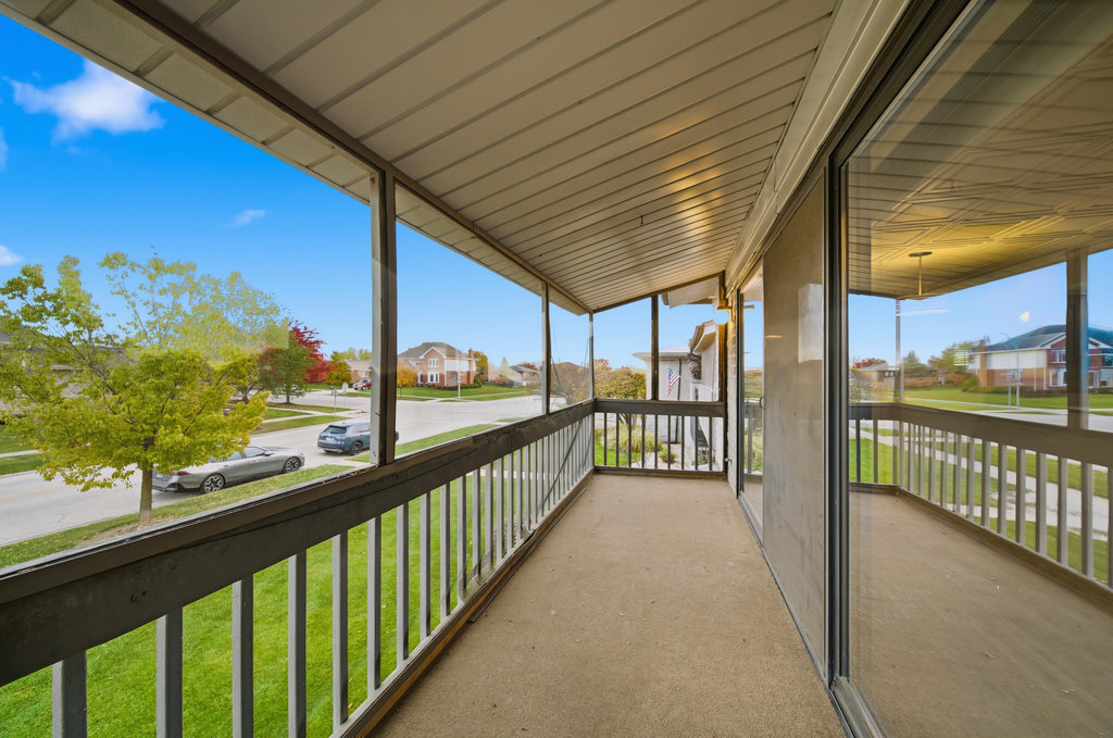 15700 86th Avenue #104, Orland Park, IL 60462