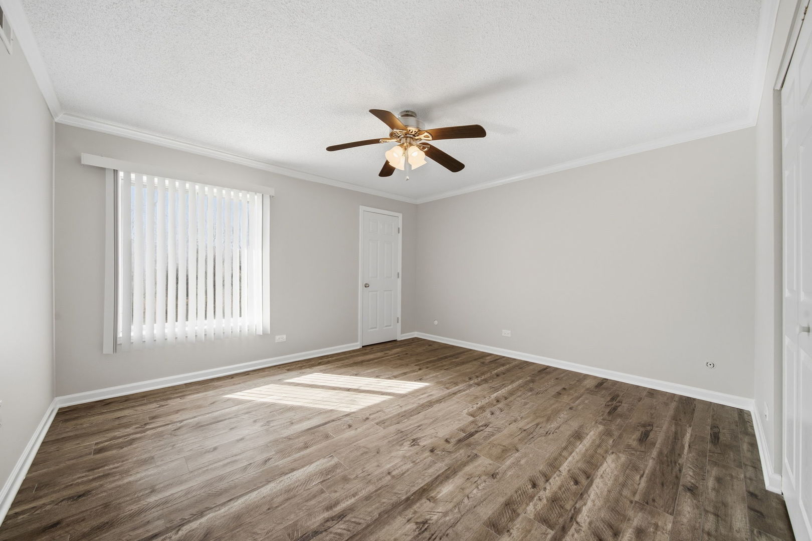 15700 86th Avenue #104, Orland Park, IL 60462