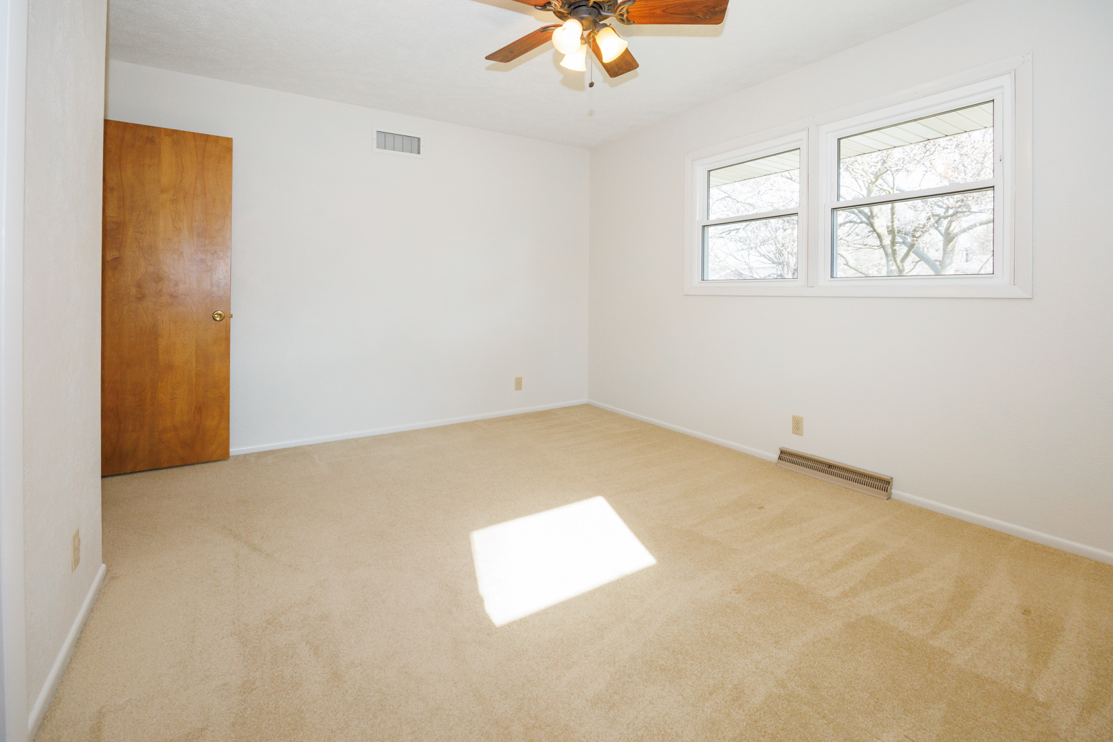 2805 Coventry Court, Bloomington, IL 61704