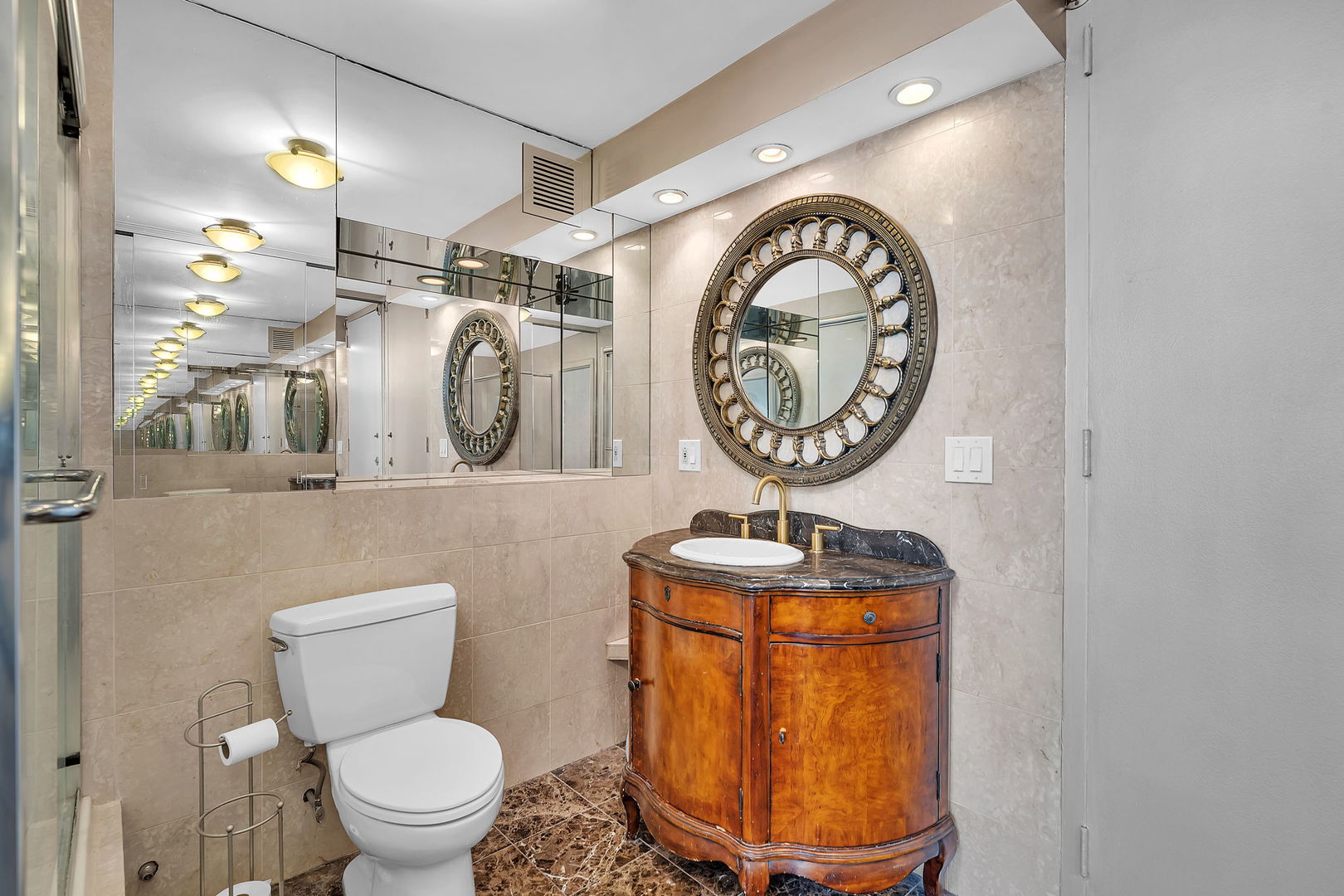 505 N Lake Shore Drive #2404, Chicago, IL 60611