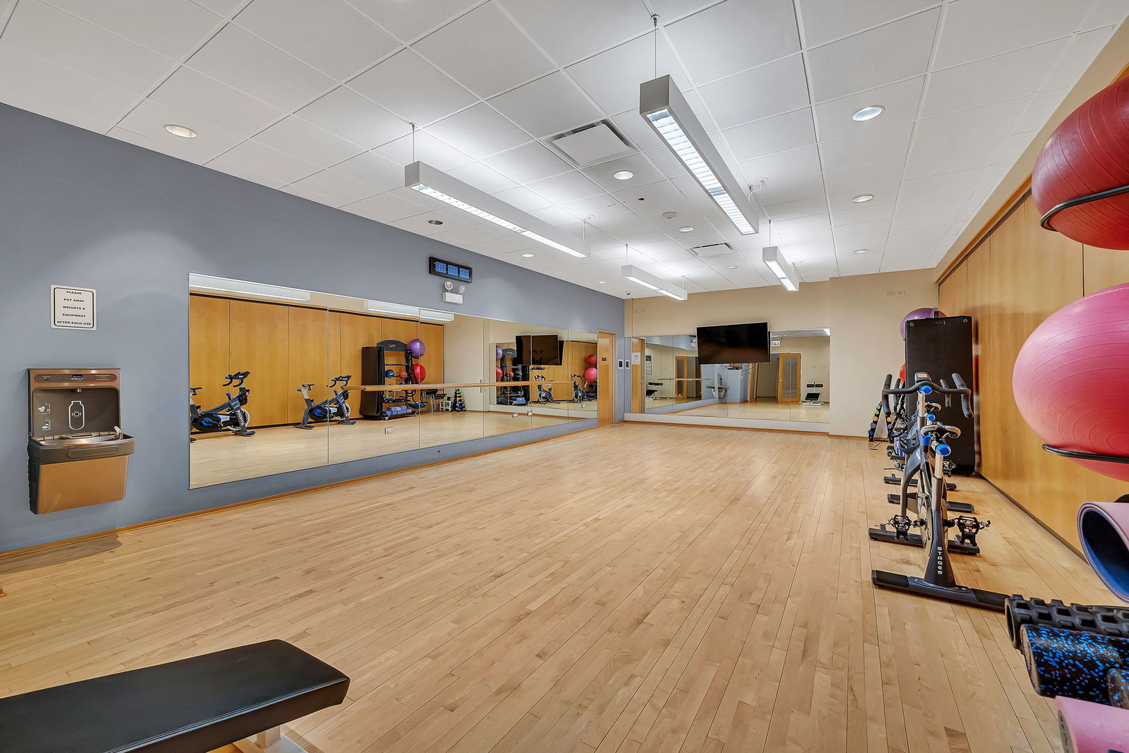 505 N Lake Shore Drive #2404, Chicago, IL 60611