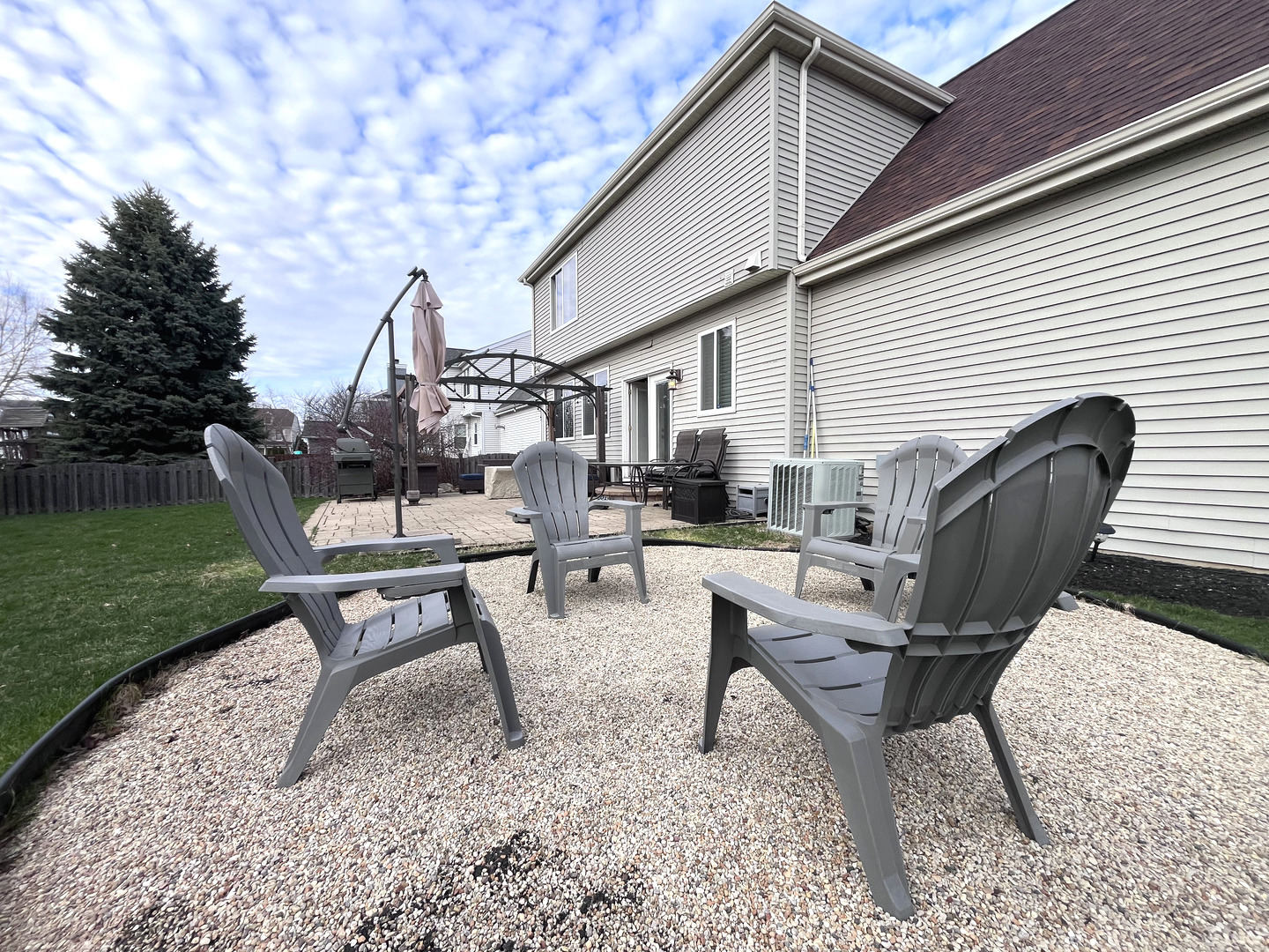 2409 Geneva Lane, Montgomery, IL 60538