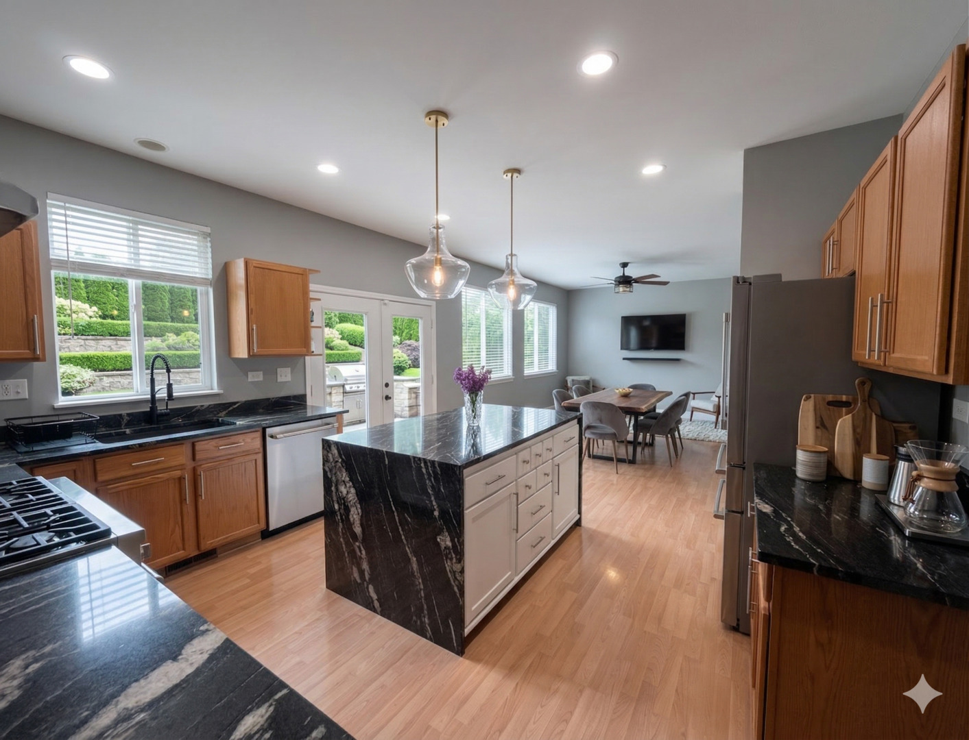 2409 Geneva Lane, Montgomery, IL 60538