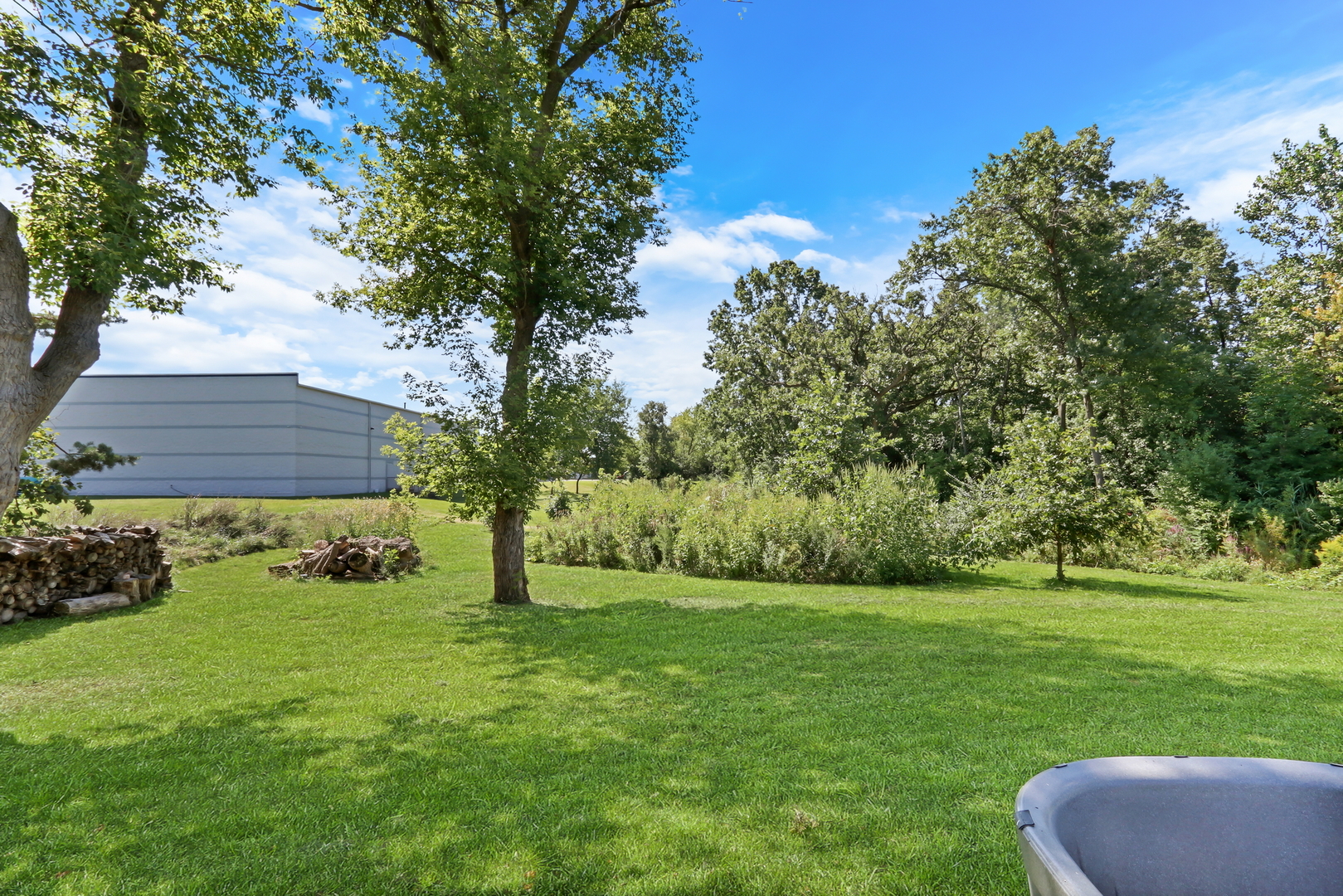 3947 Blackstone Avenue, Gurnee, IL 60031