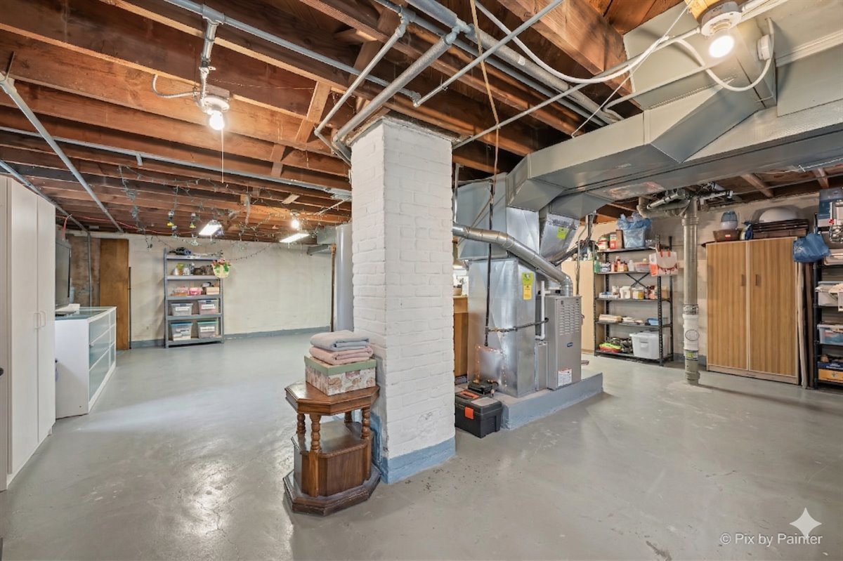 227 N Elmwood Avenue, Waukegan, IL 60085