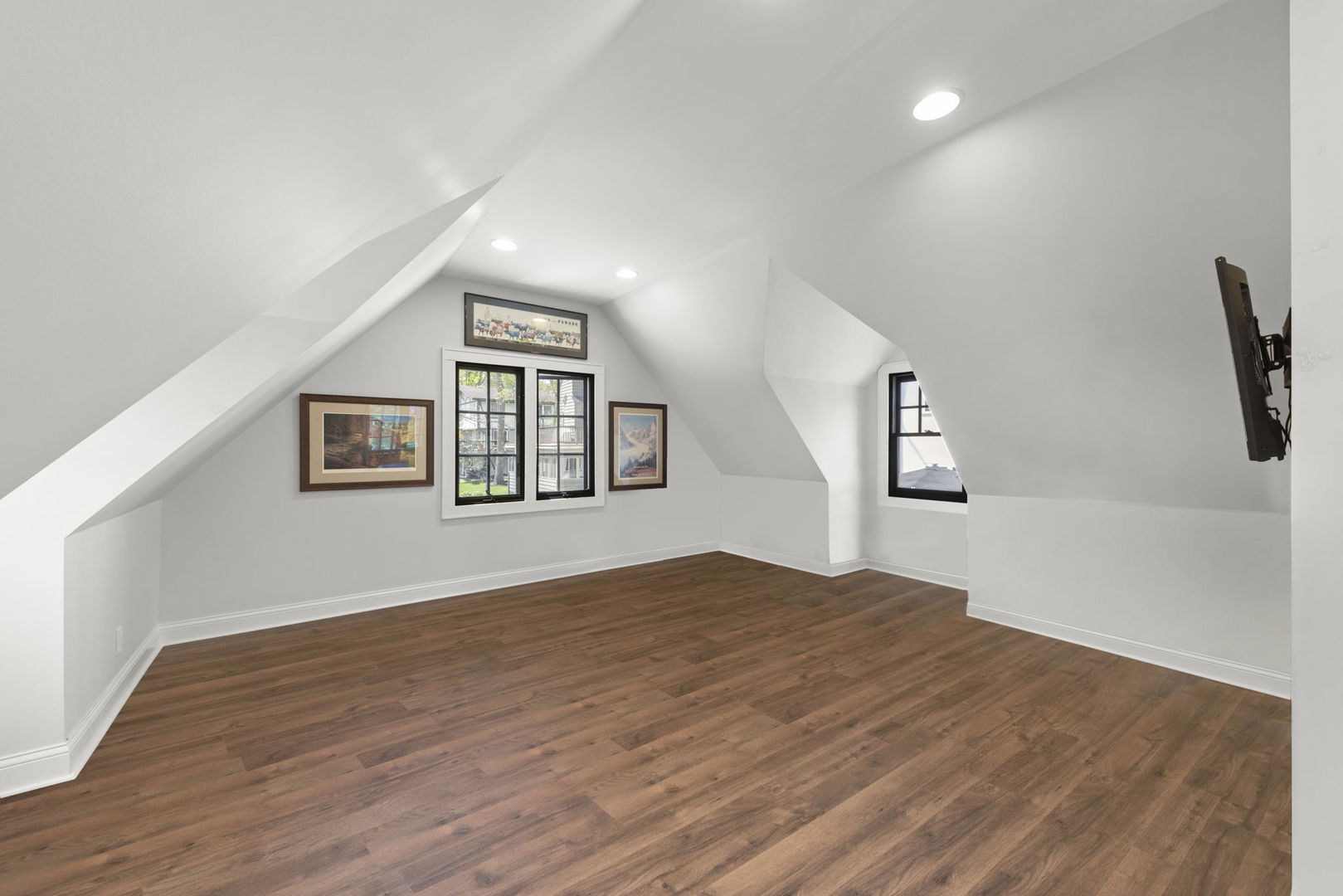 639 N Park Boulevard, Glen Ellyn, IL 60137