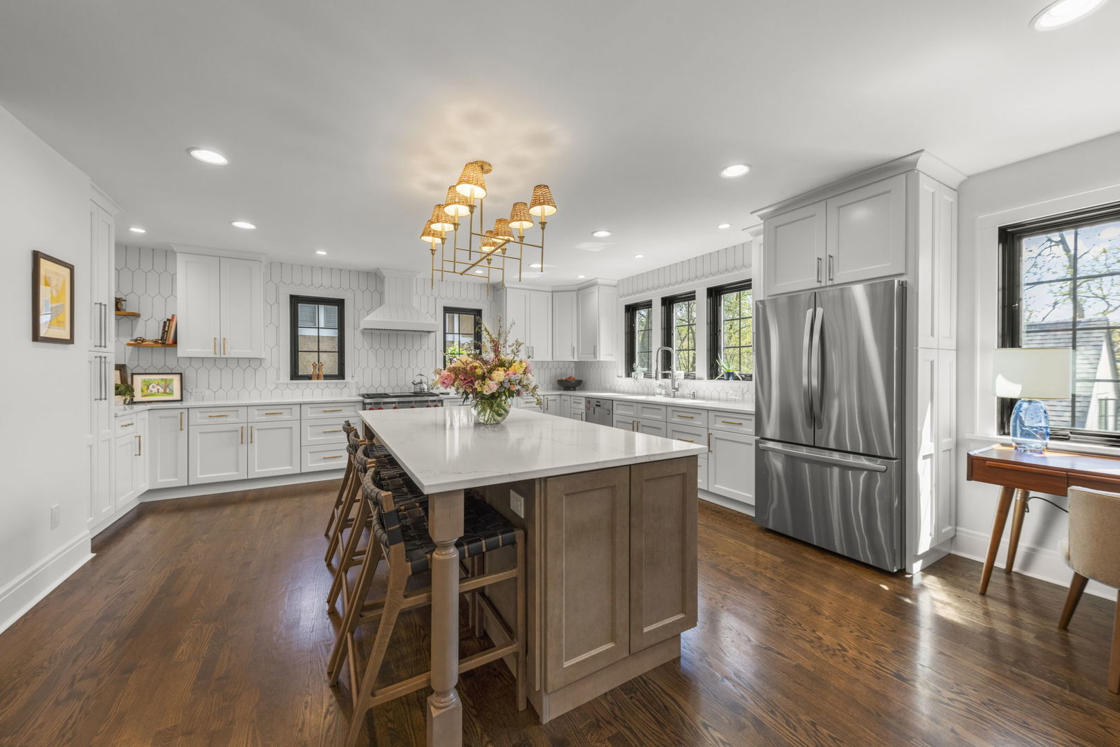 639 N Park Boulevard, Glen Ellyn, IL 60137