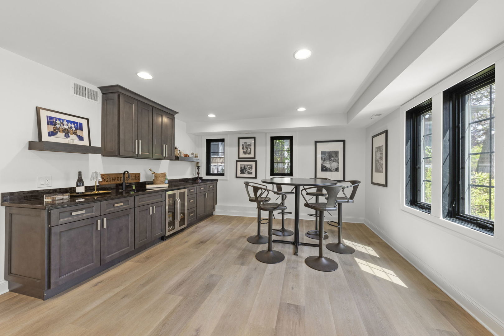 639 N Park Boulevard, Glen Ellyn, IL 60137