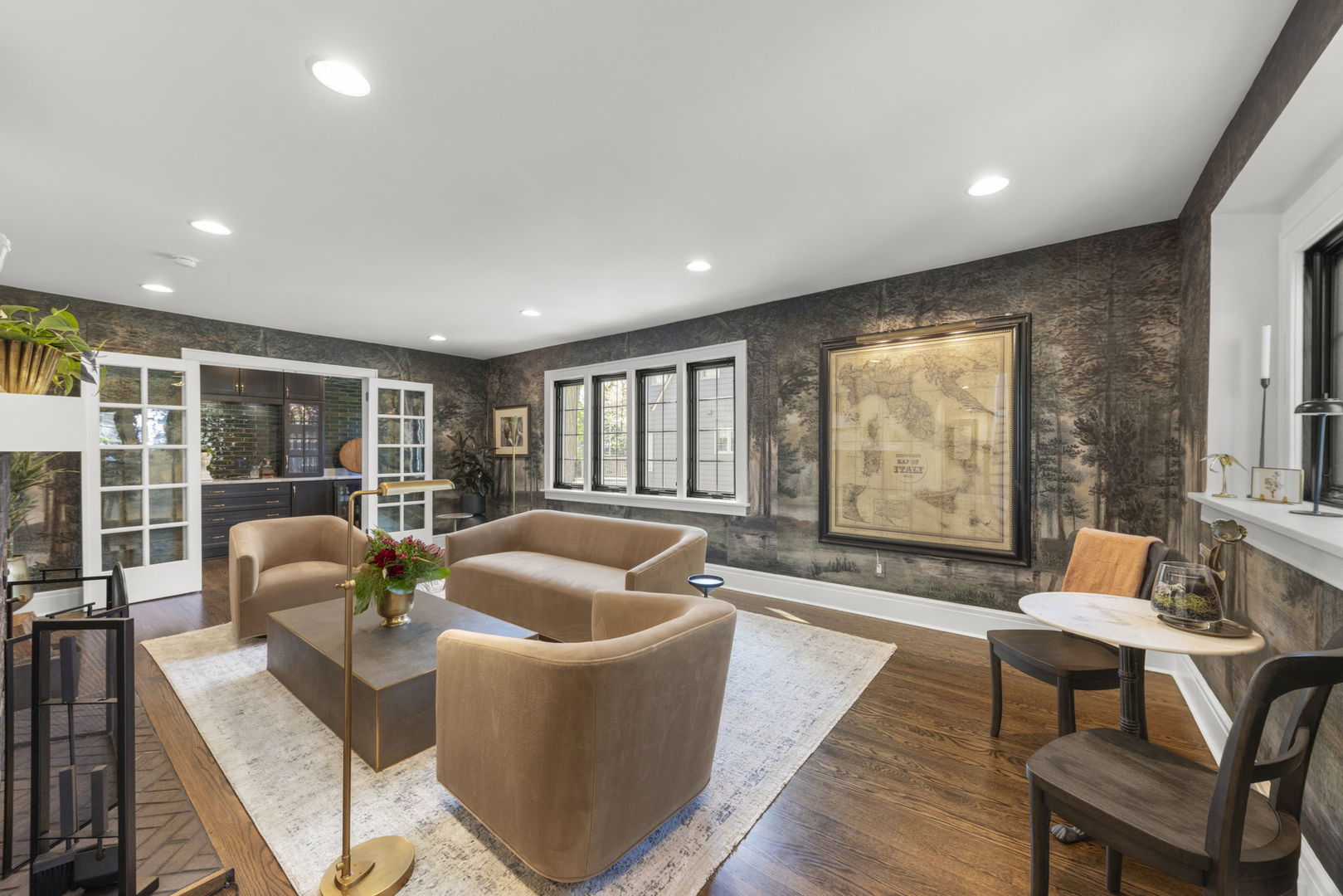 639 N Park Boulevard, Glen Ellyn, IL 60137