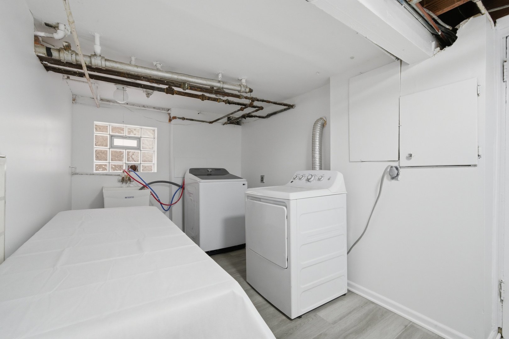 5418 W School Street, Chicago, IL 60641