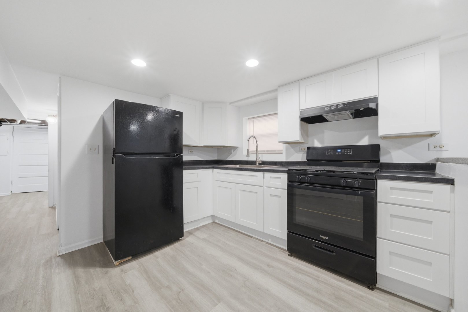 5418 W School Street, Chicago, IL 60641