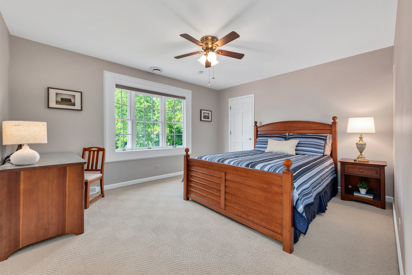 1378 Colonial Square, Wheaton, IL 60189