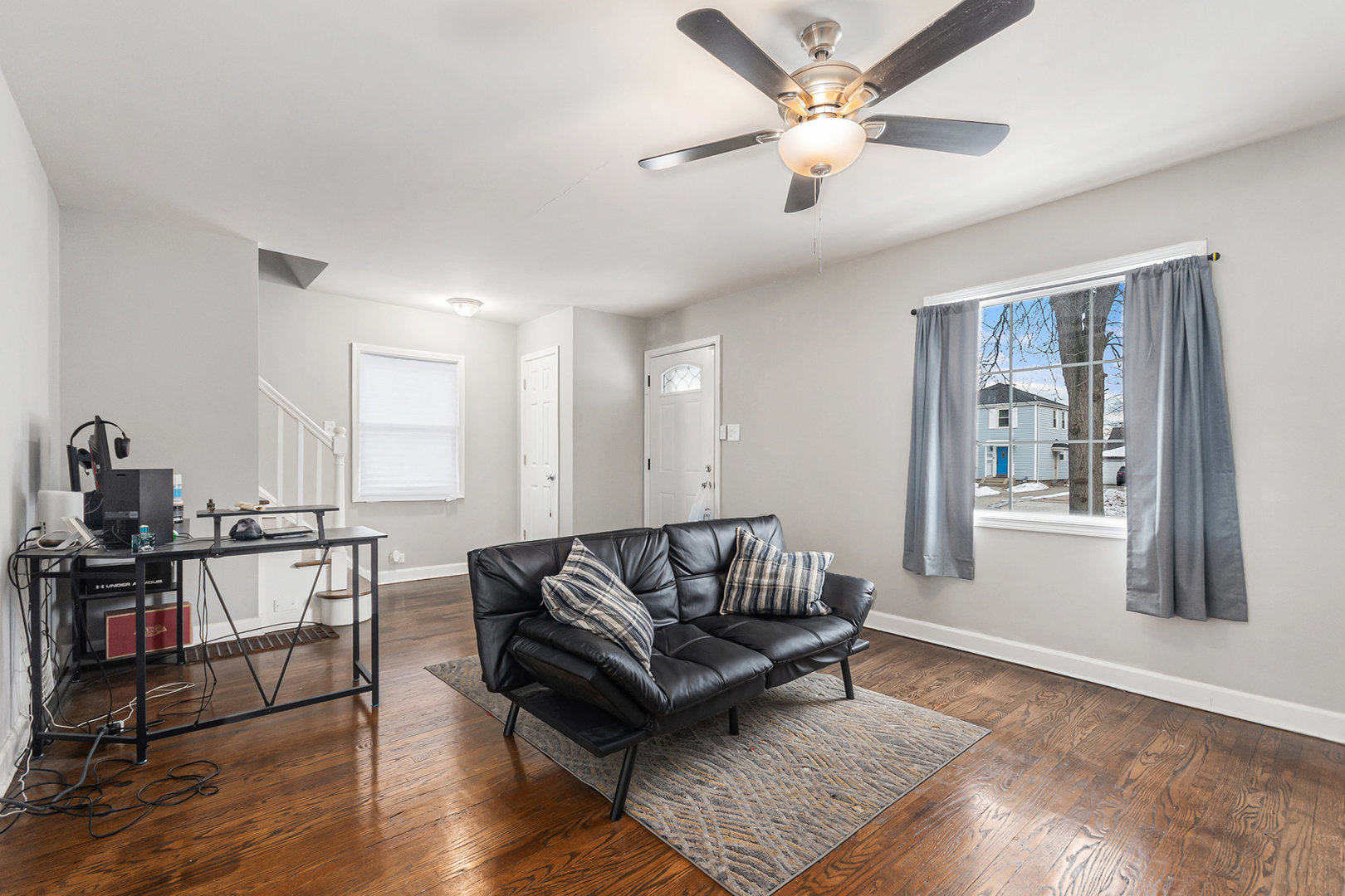 2316 S 10th Avenue, Broadview, IL 60155