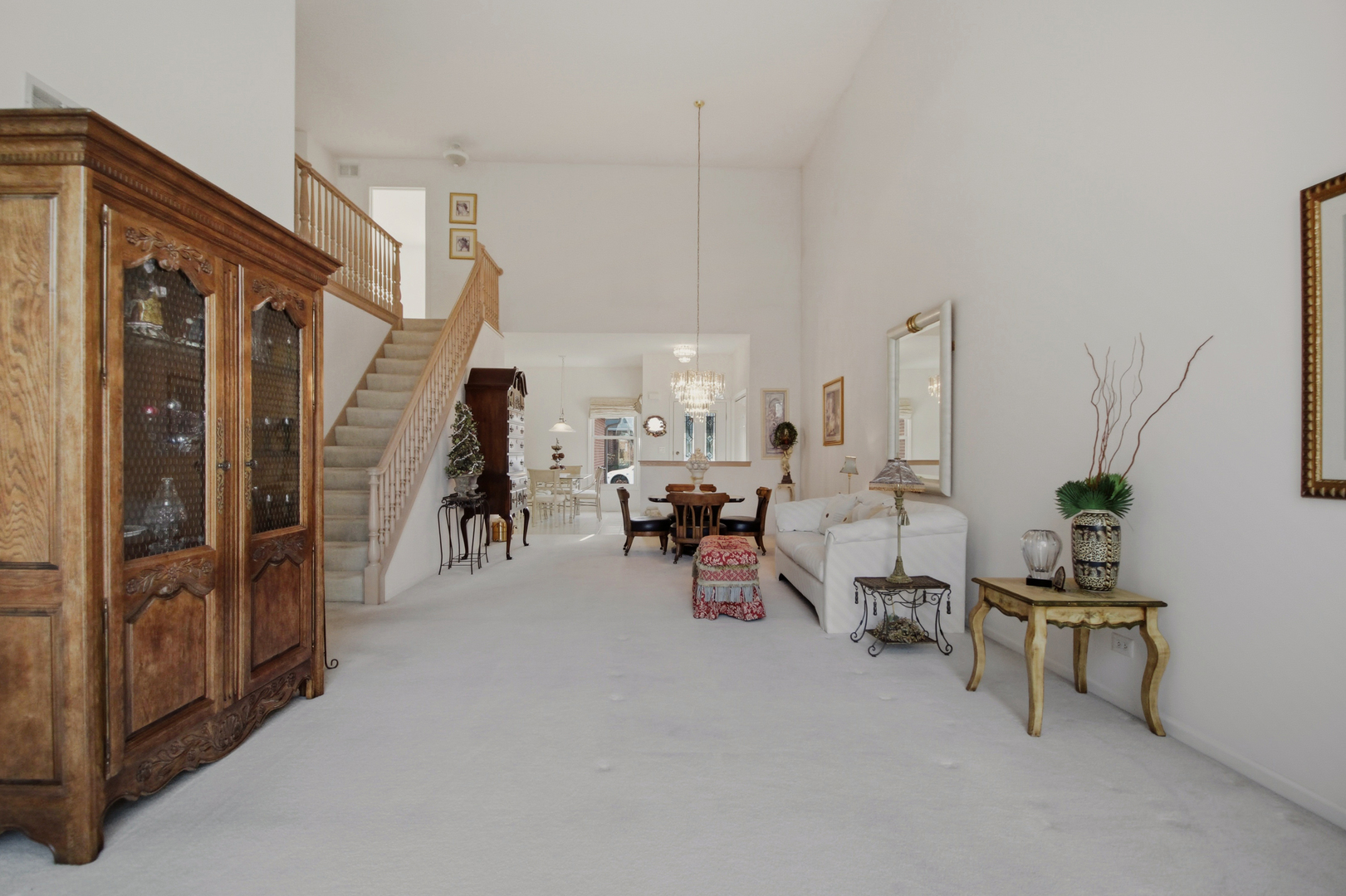 205 Faith Court, Bloomingdale, IL 60108