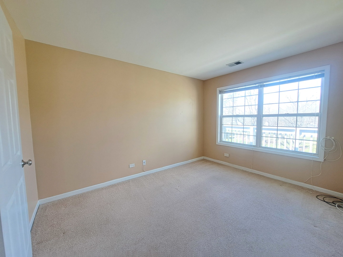 2940 Heatherwood Drive #2940, Schaumburg, IL 60194