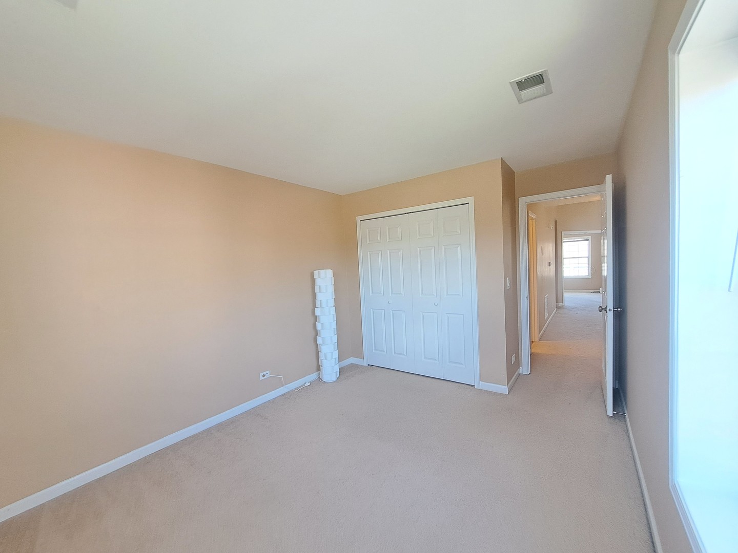 2940 Heatherwood Drive #2940, Schaumburg, IL 60194