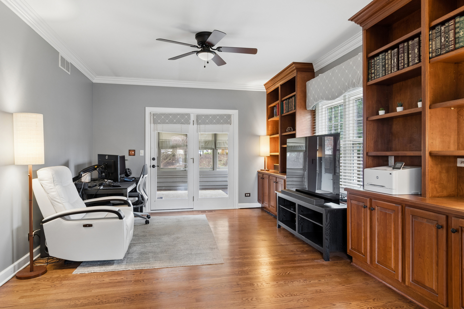 2321 Courtland Court, Aurora, IL 60502