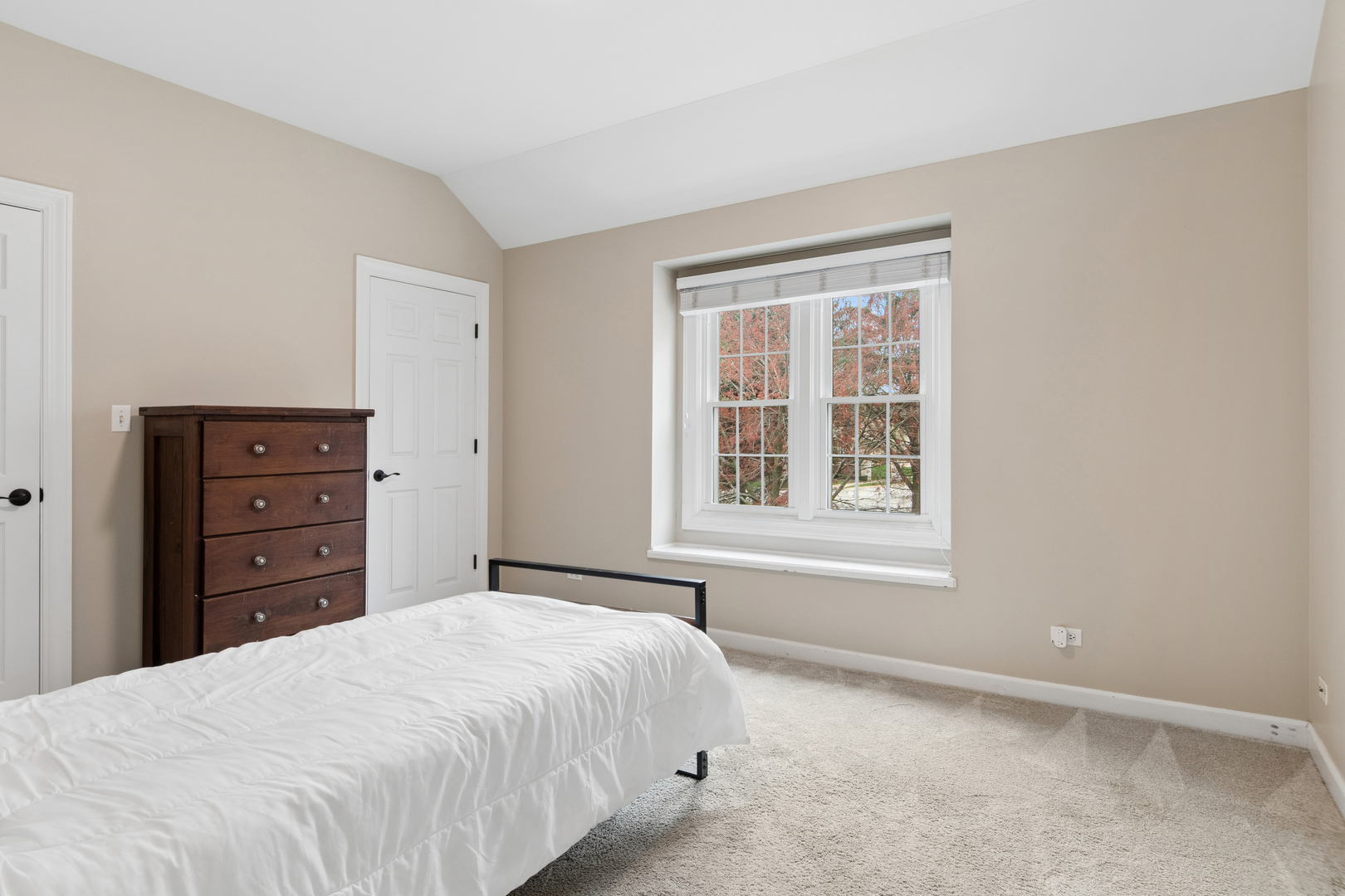 2321 Courtland Court, Aurora, IL 60502