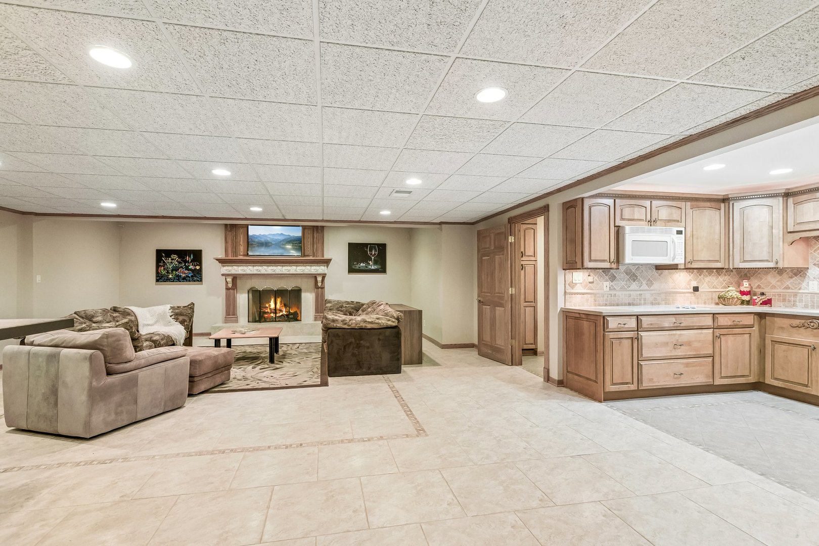 25246 N Abbey Glenn Drive, Hawthorn Woods, IL 60047