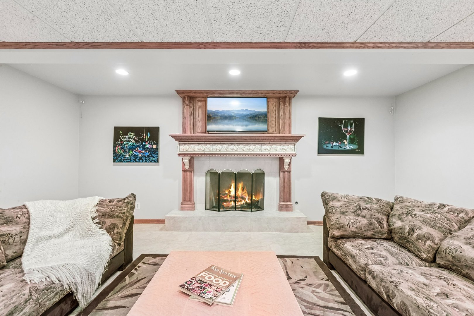 25246 N Abbey Glenn Drive, Hawthorn Woods, IL 60047