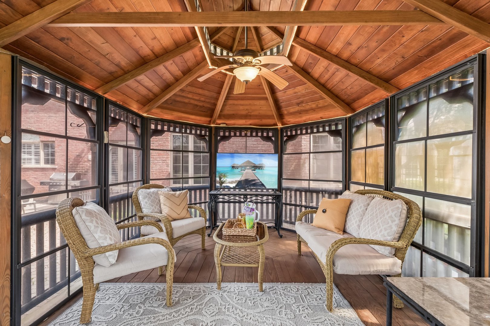 25246 N Abbey Glenn Drive, Hawthorn Woods, IL 60047