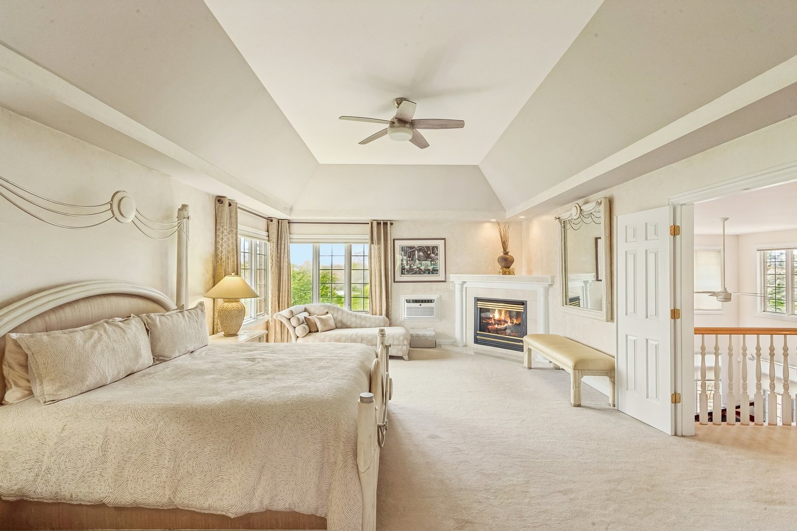 25246 N Abbey Glenn Drive, Hawthorn Woods, IL 60047