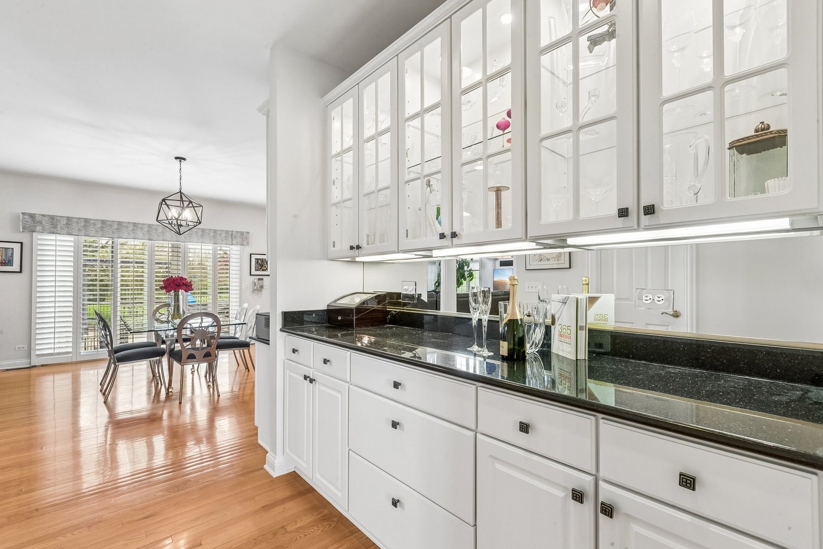 25246 N Abbey Glenn Drive, Hawthorn Woods, IL 60047