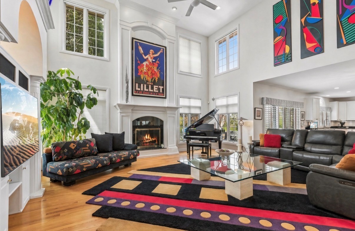 25246 N Abbey Glenn Drive, Hawthorn Woods, IL 60047