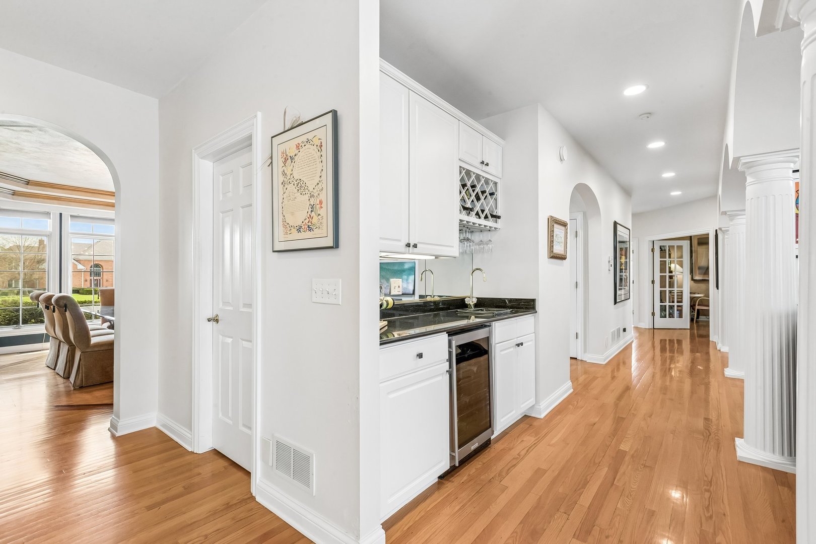 25246 N Abbey Glenn Drive, Hawthorn Woods, IL 60047